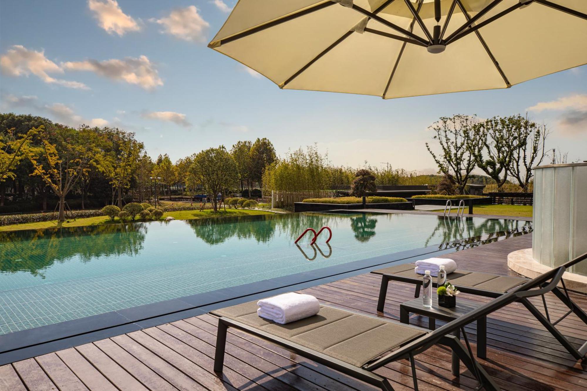 Hotel Indigo Suzhou Yangcheng Lake By Ihg Exterior photo